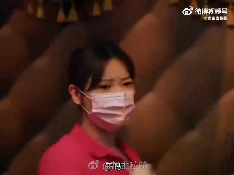 video-poster