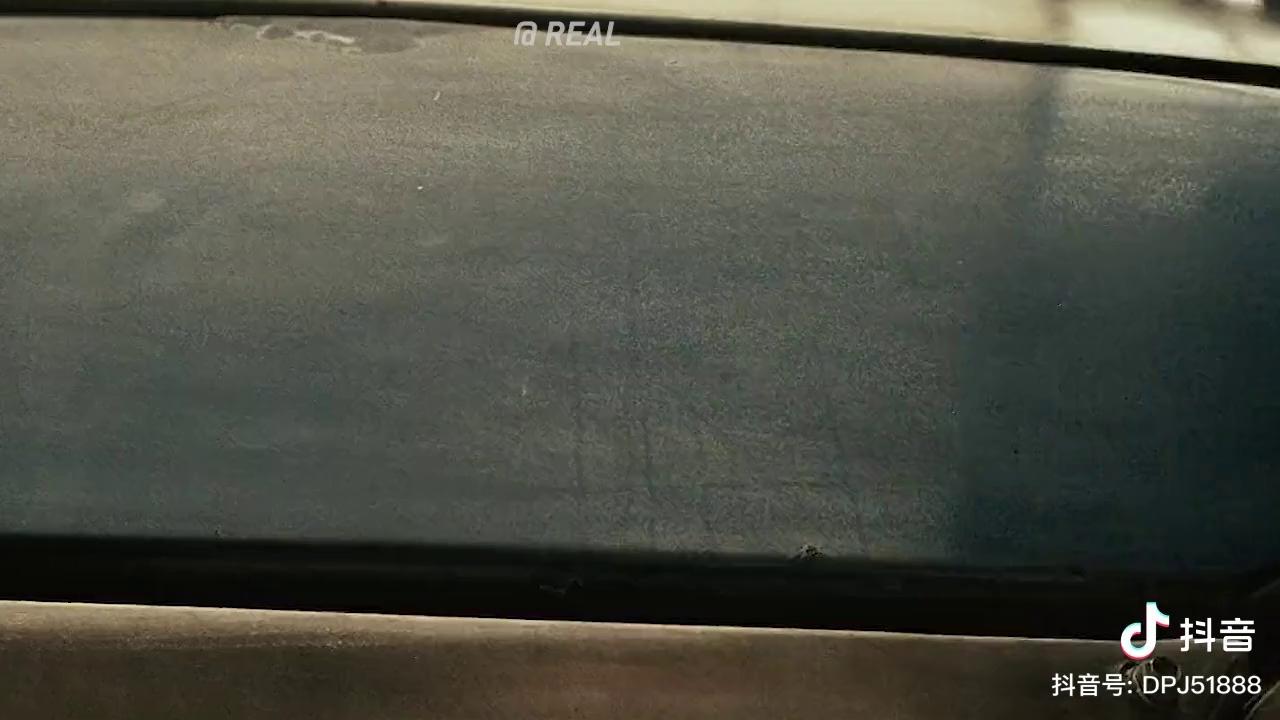 video-poster