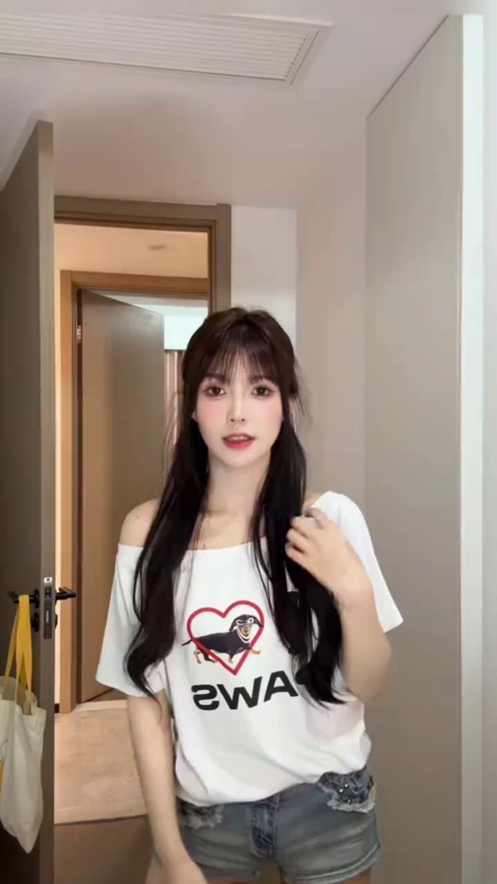 video-poster