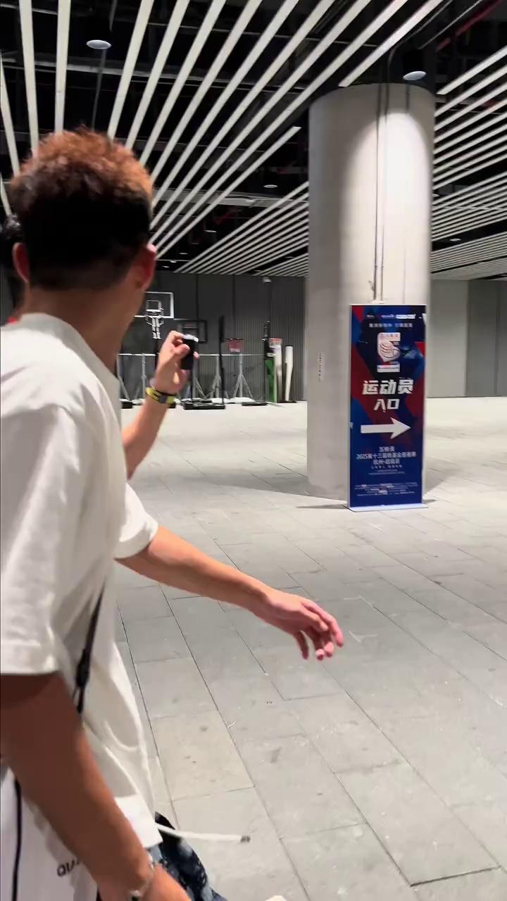 video-poster