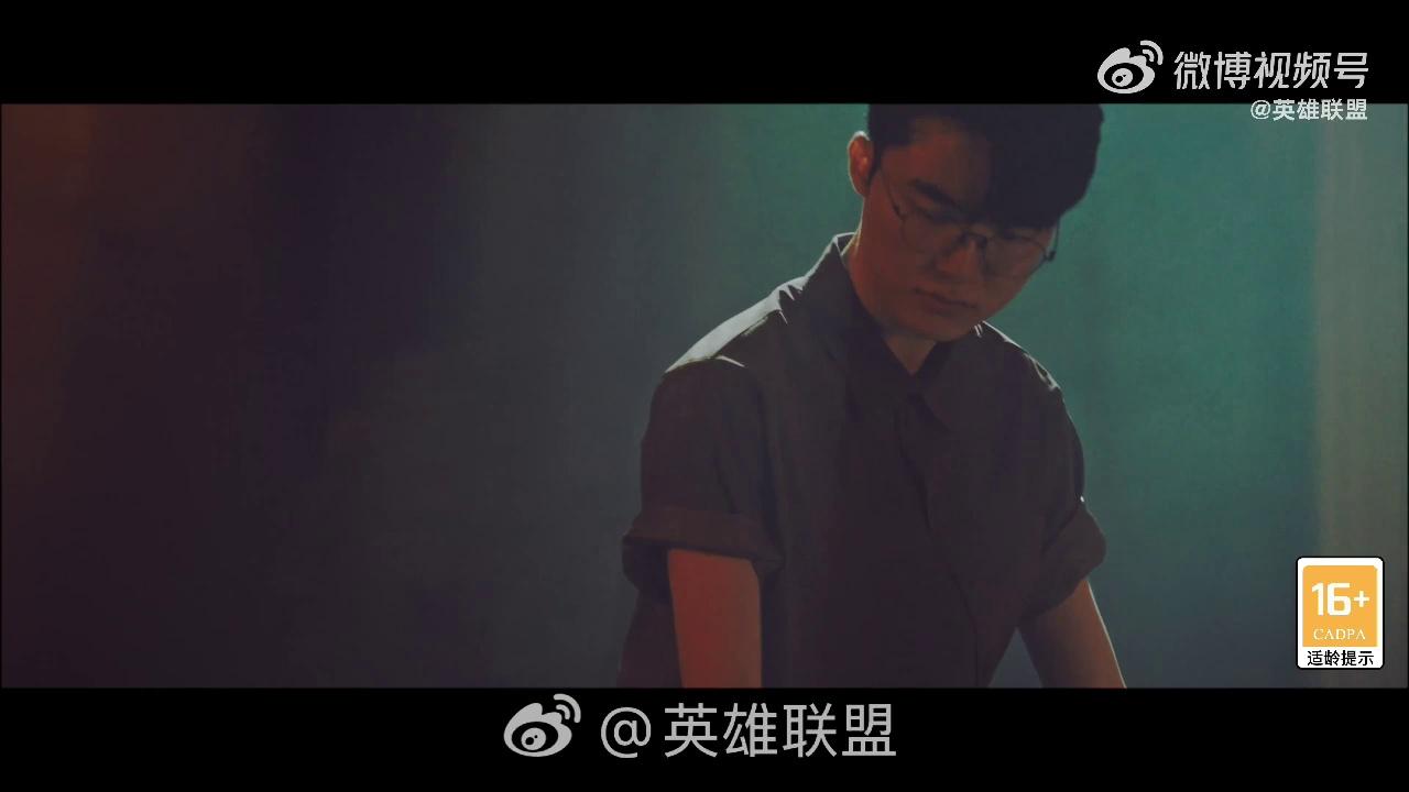 video-poster