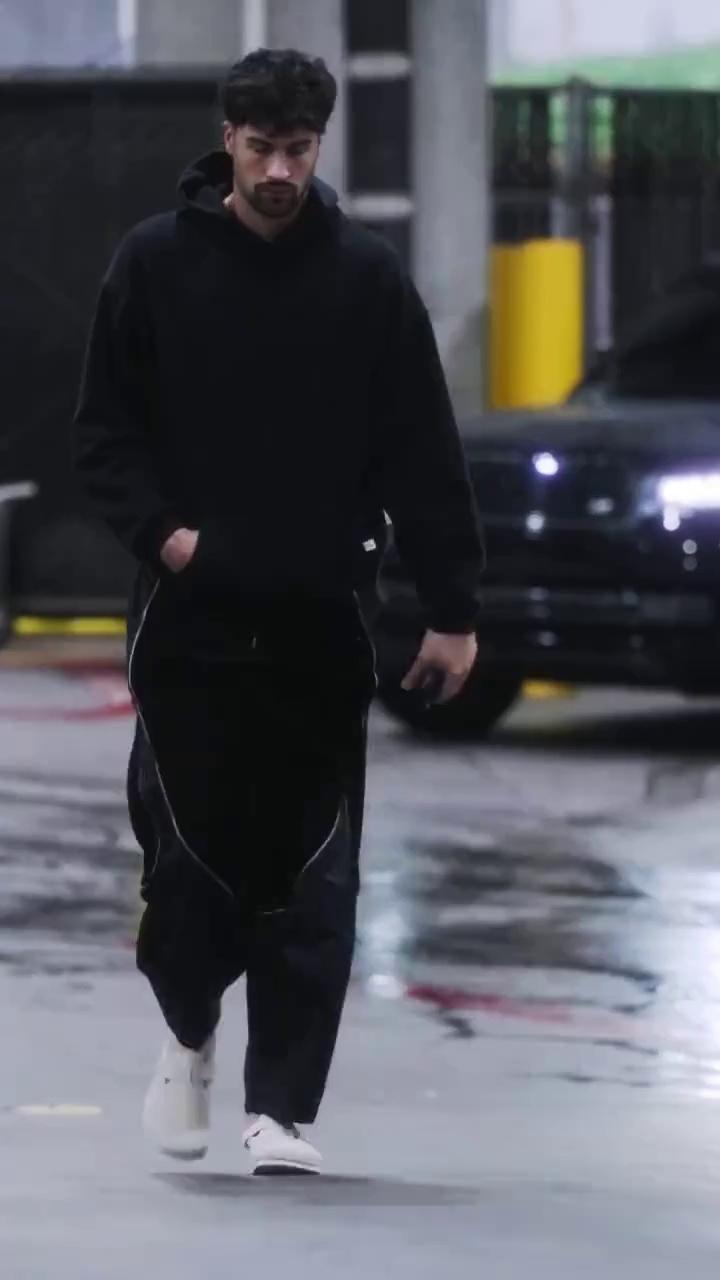video-poster