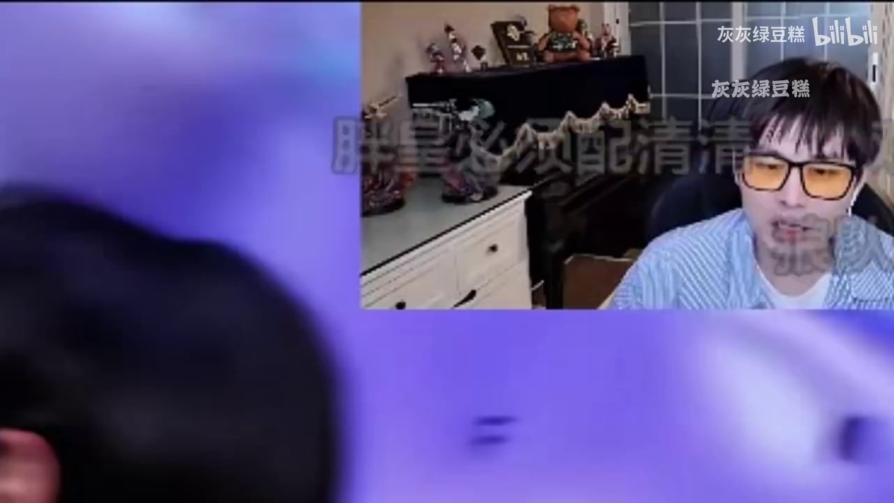 video-poster