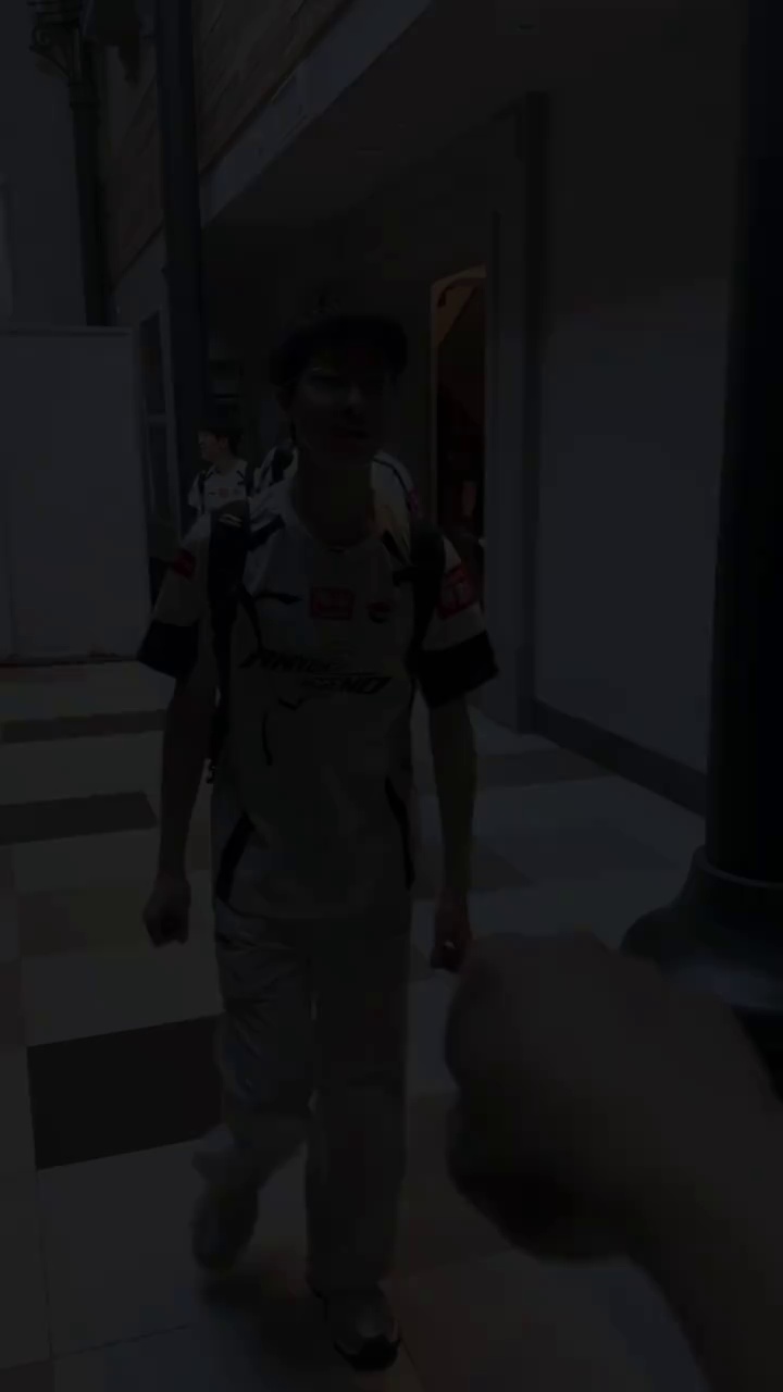 video-poster