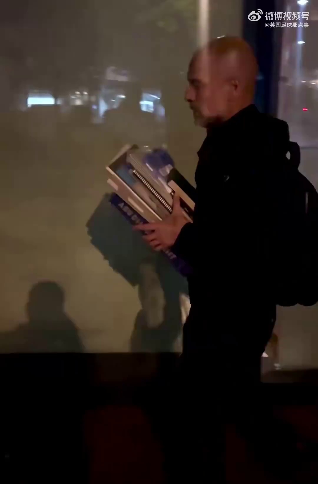 video-poster