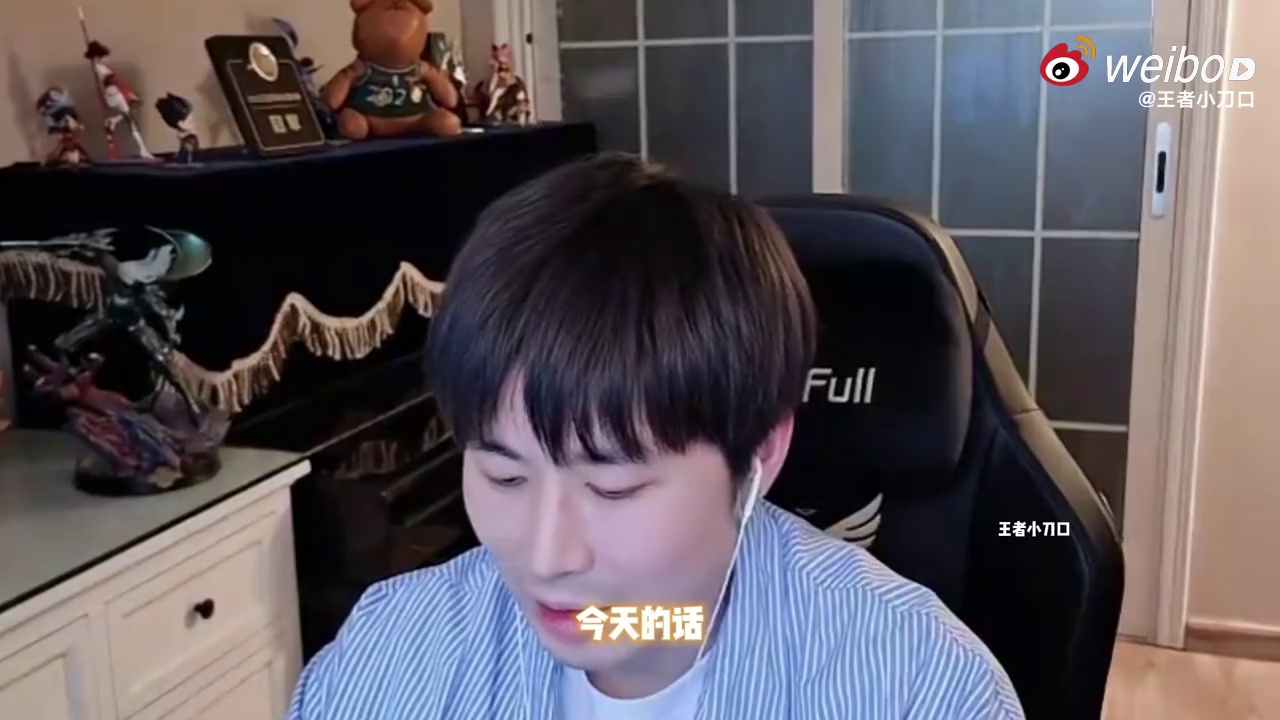video-poster