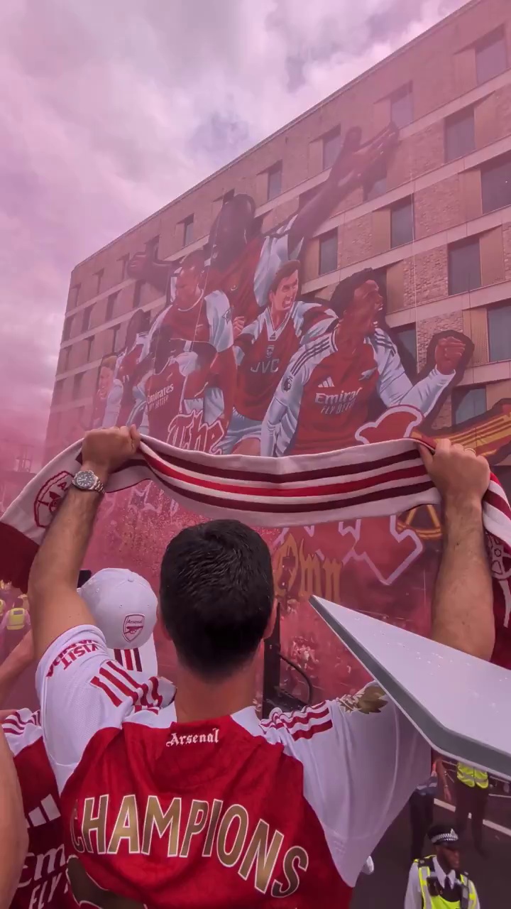 video-poster