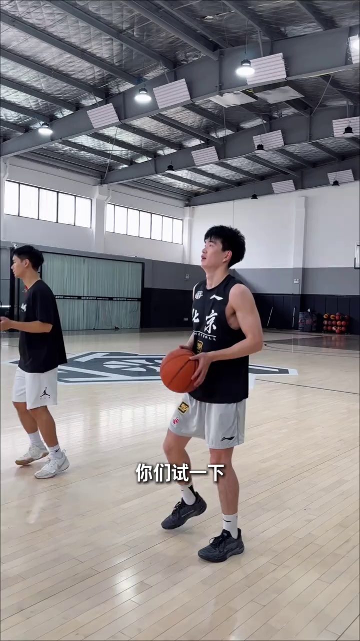 video-poster