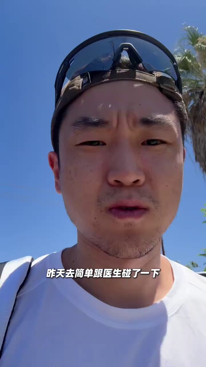 video-poster