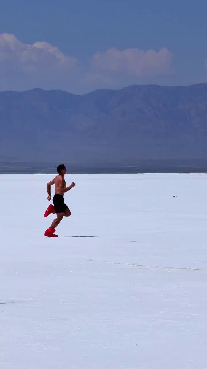 video-poster
