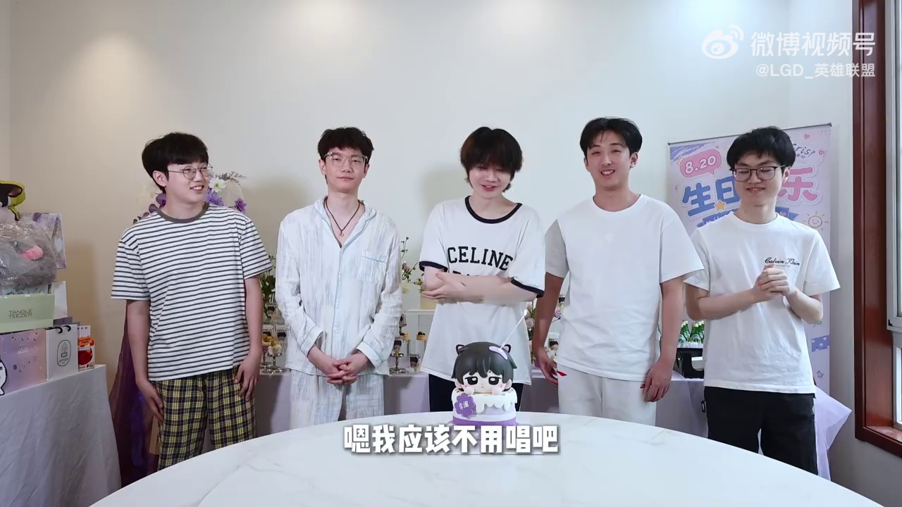 video-poster
