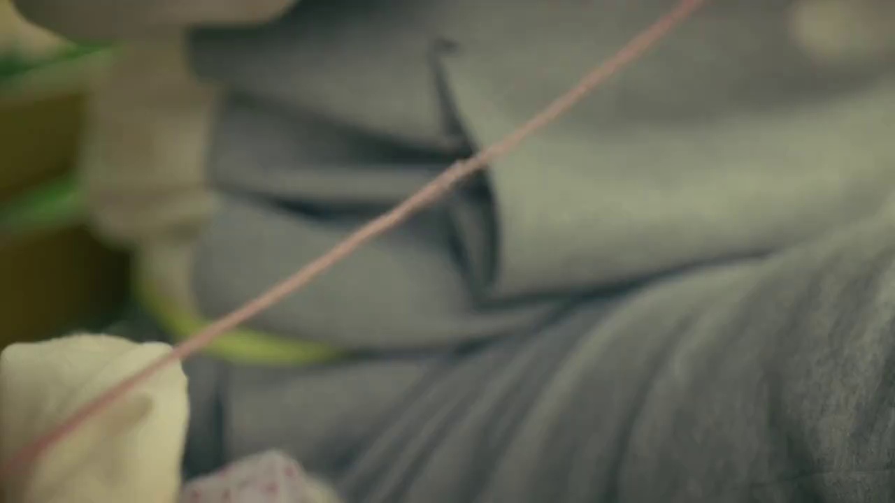 video-poster
