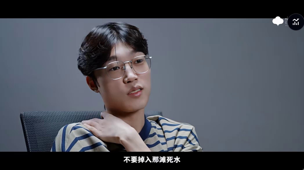 video-poster