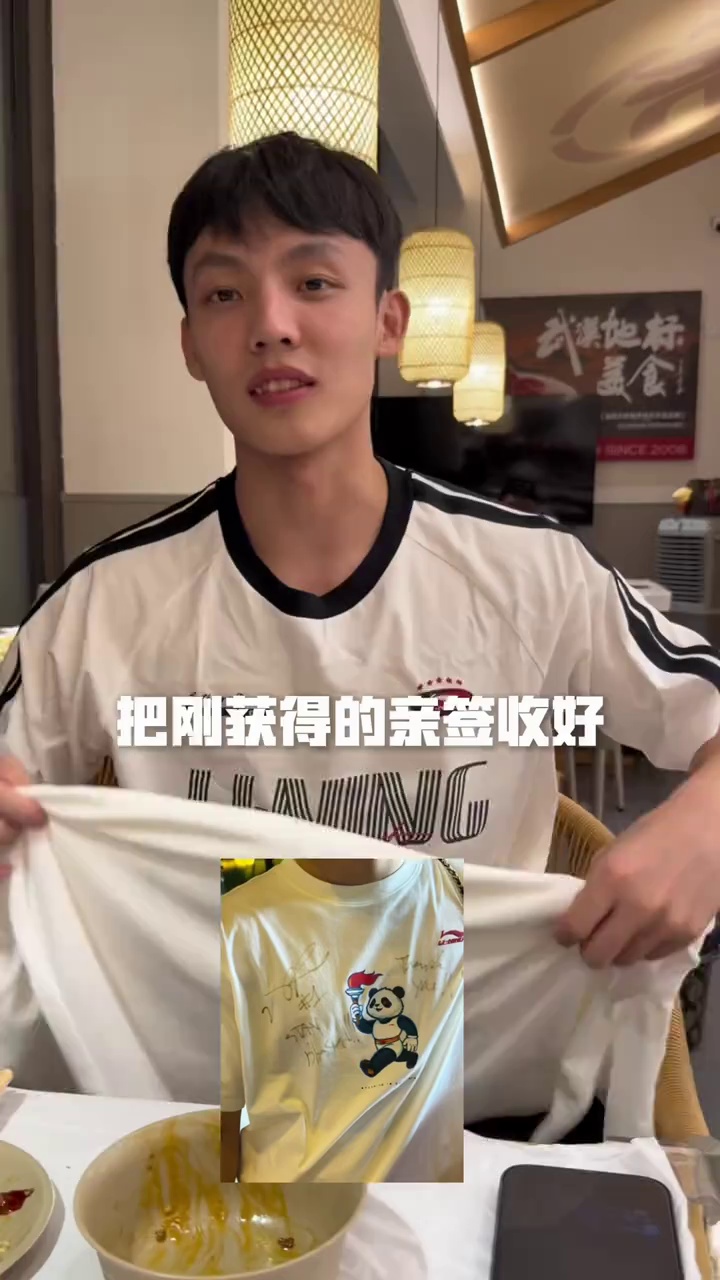 video-poster
