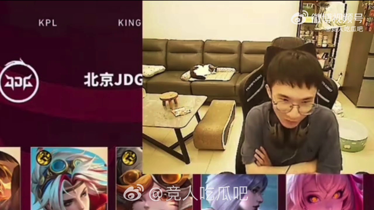 video-poster