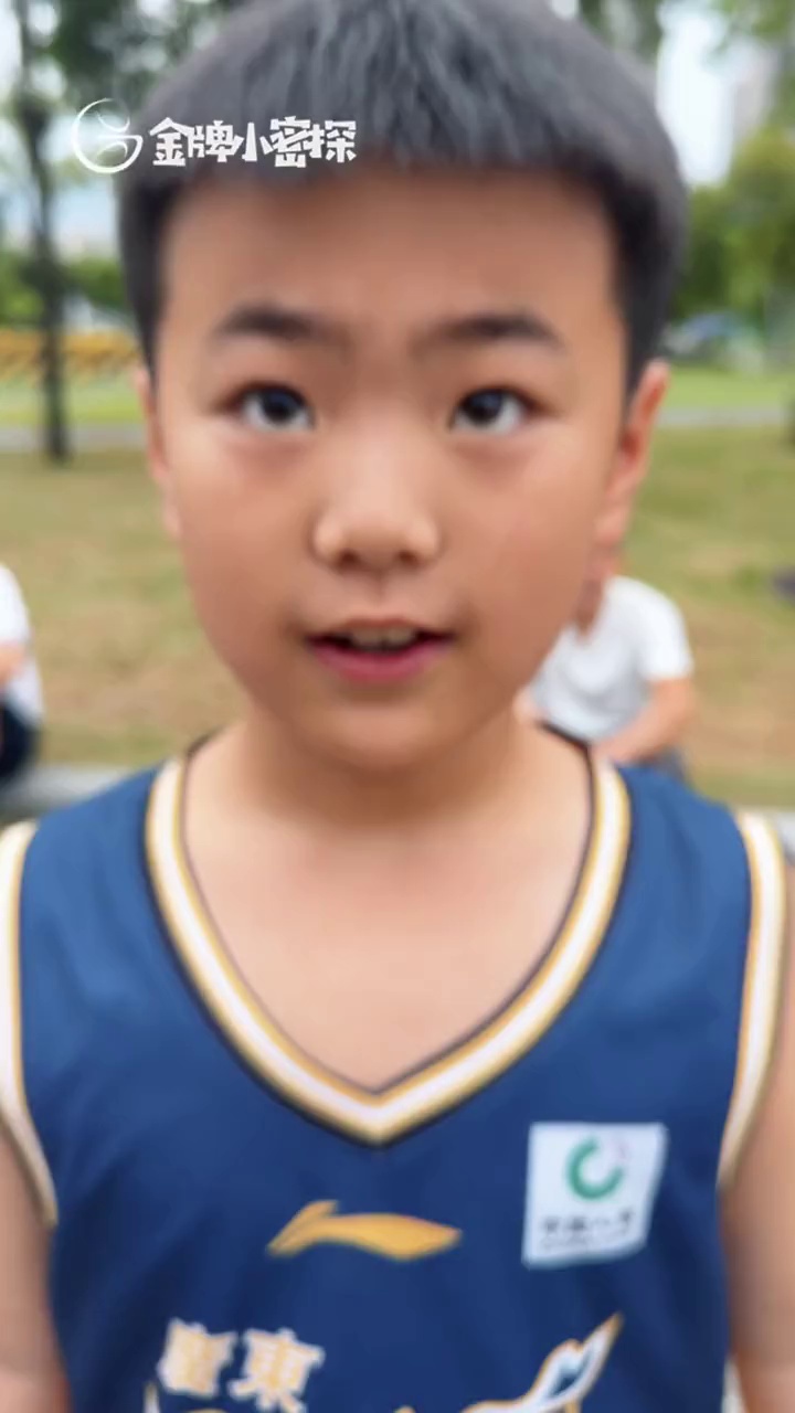 video-poster
