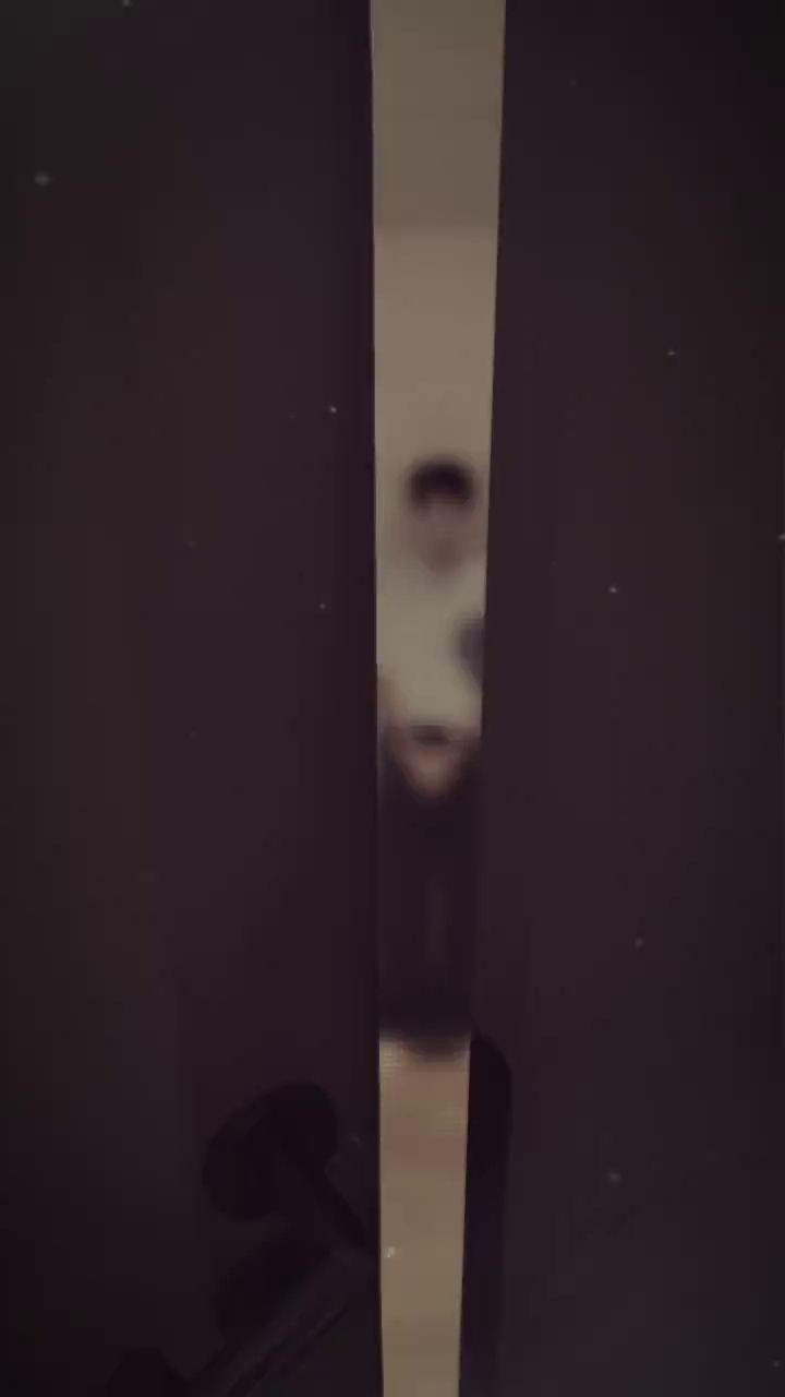 video-poster