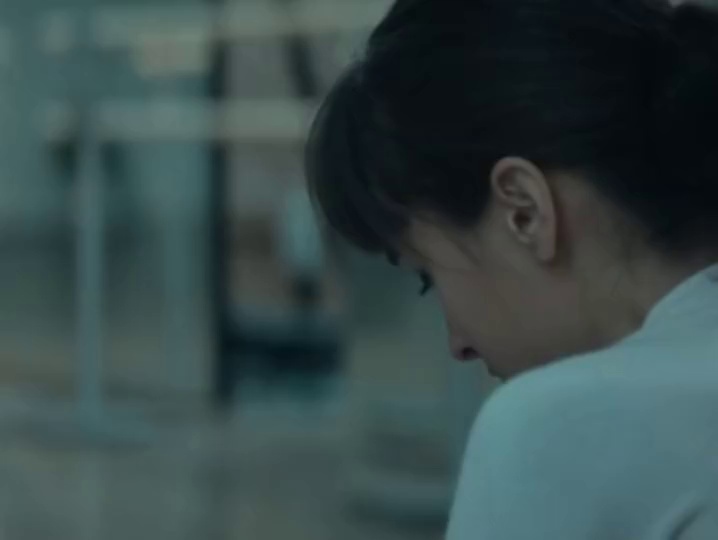 video-poster