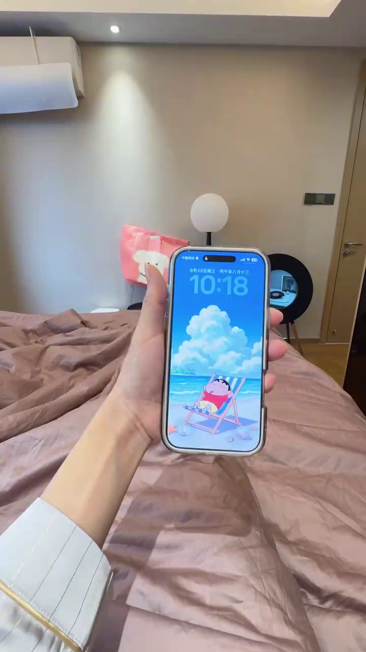 video-poster