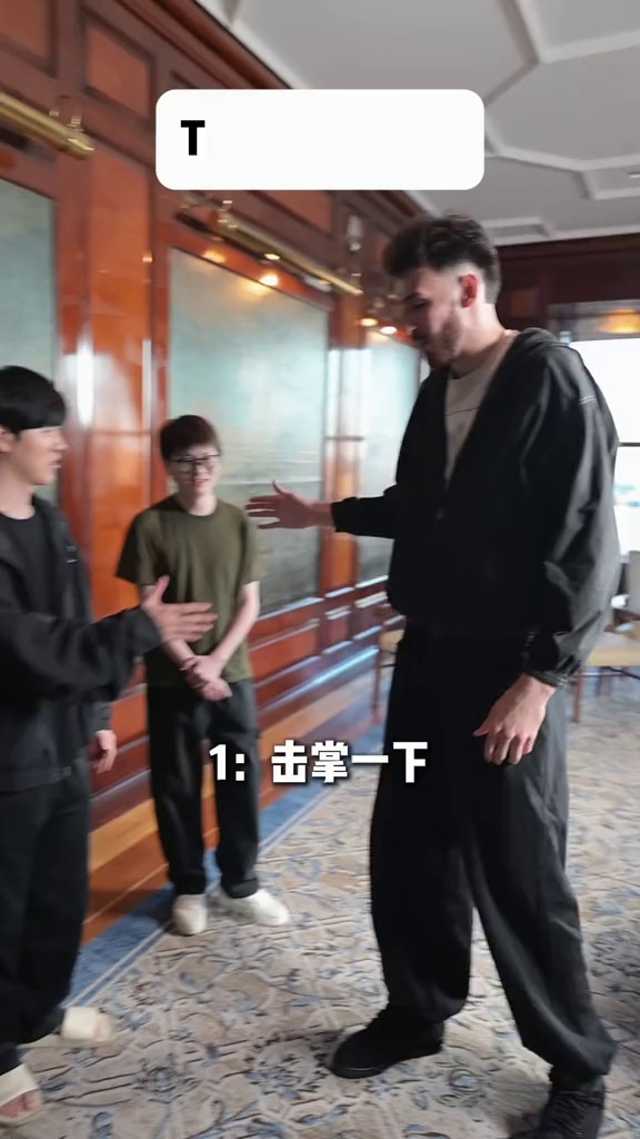 video-poster