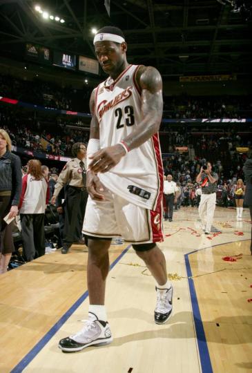 【CAVS·译】勒布朗詹姆斯的伤病史