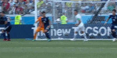 贝德纳雷克破门,日本0-1不敌波兰涉险晋级