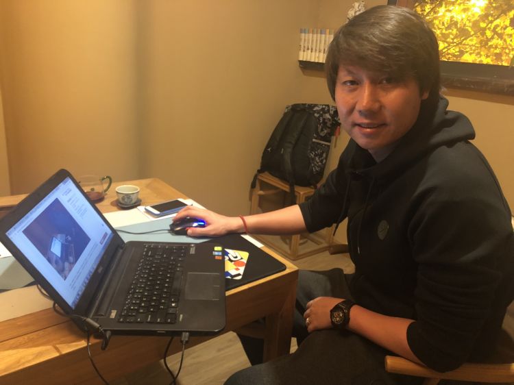 终于轮到我了,我是武汉卓尔足球俱乐部主教练