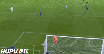 GIF:巴斯克斯造点本泽马命中,皇马三球领先