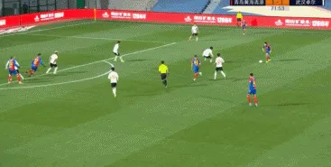 虎扑|青岛黄海总比分8-7逆转武汉卓尔成功保级 朱建荣救主