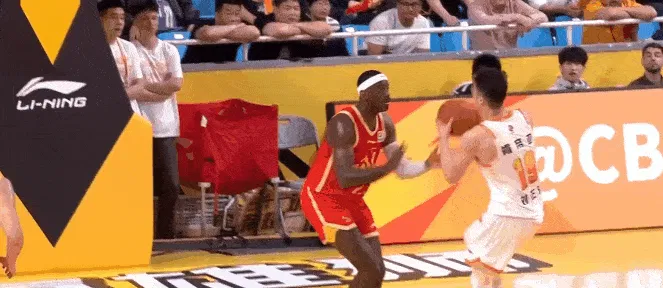 歐冠晉級形勢大洗牌！2隊提前晉級8隊同分廝殺，巴薩曼城命懸一線