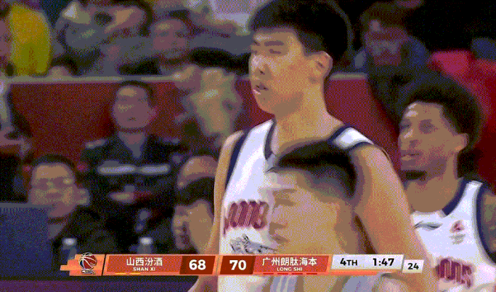 广东的外援中锋需要有防守、有篮板、有大延误能力再加上三分能力、中投策应这种中锋在NB