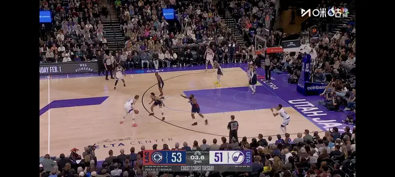 懂球的进!这球是怪错哥协防漏人还是怪祖巴没有补防外线-NBA-湖人专区-虎扑社区