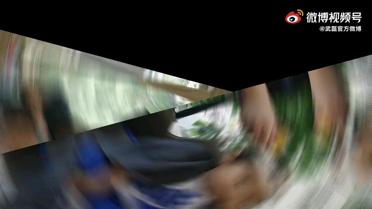 video-poster