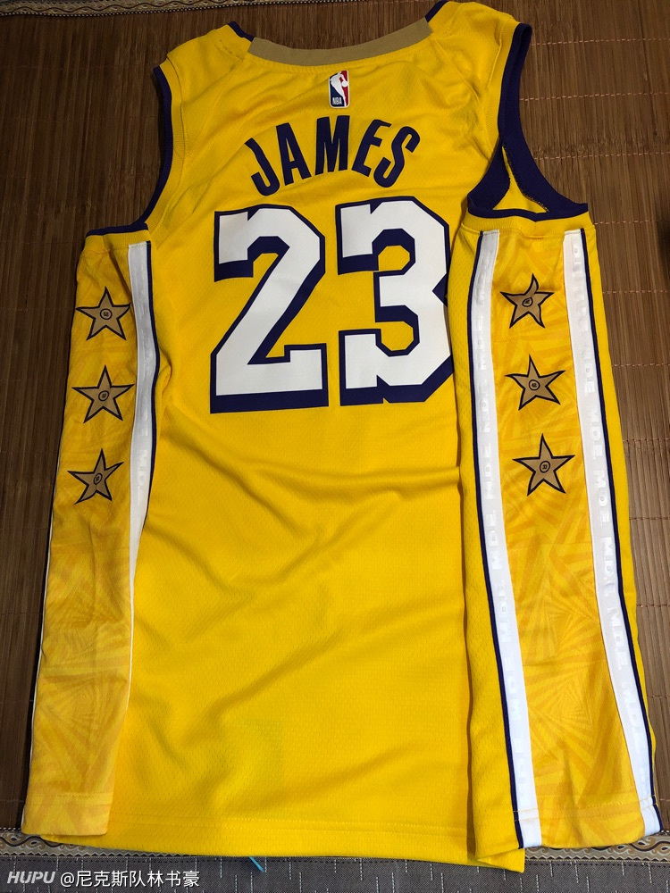 毒上收的詹姆斯湖人城市版球衣 虎扑
