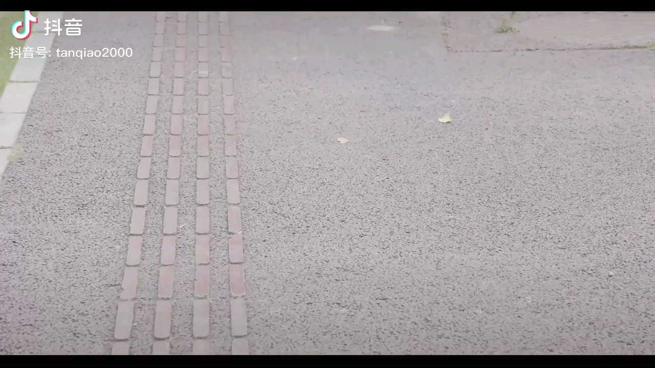 video-poster