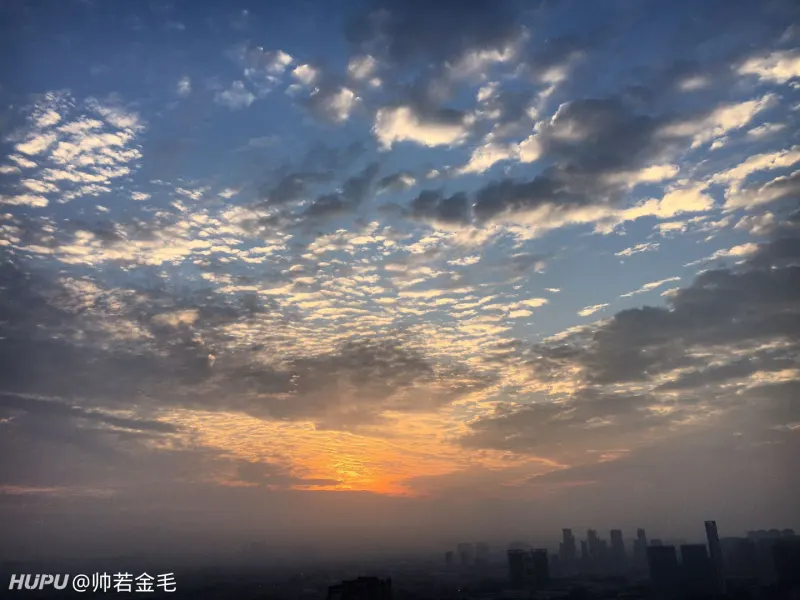 喜欢的女生早上问好给我发朝霞的图片我应该怎么回 热备资讯