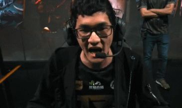 [流言板]外国解说热议RNG战胜FW:RNG有机会