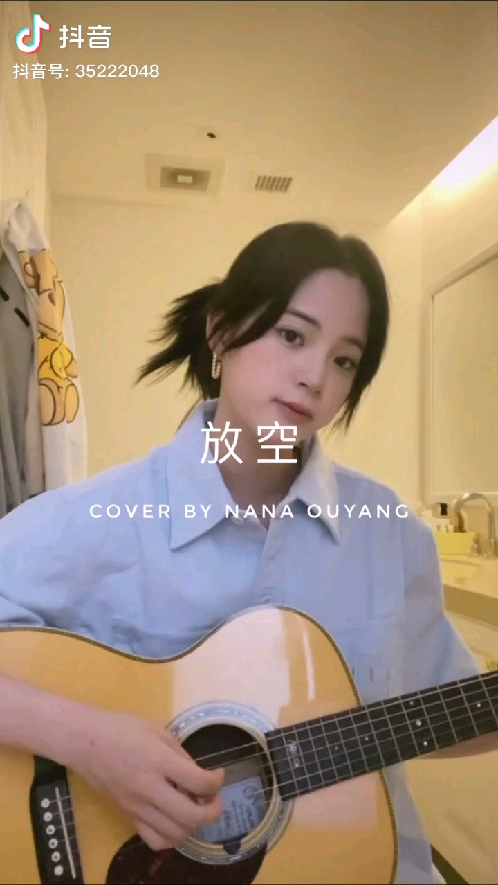 video-poster