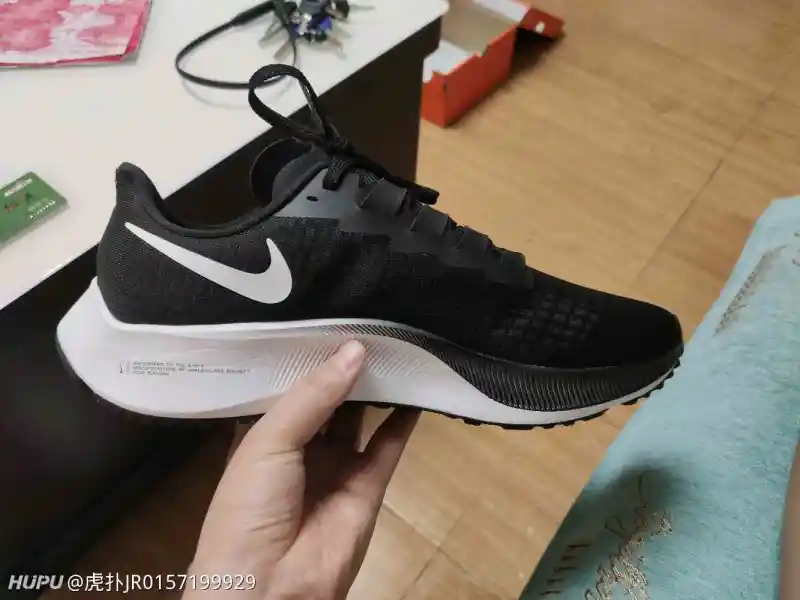 Air Zoom耐克鞋真假鉴定 跪求各位大神过来看看真假 谢谢 运动装备 虎扑社区
