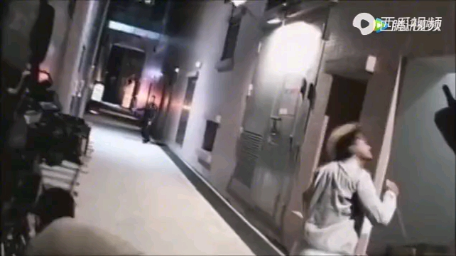 video-poster