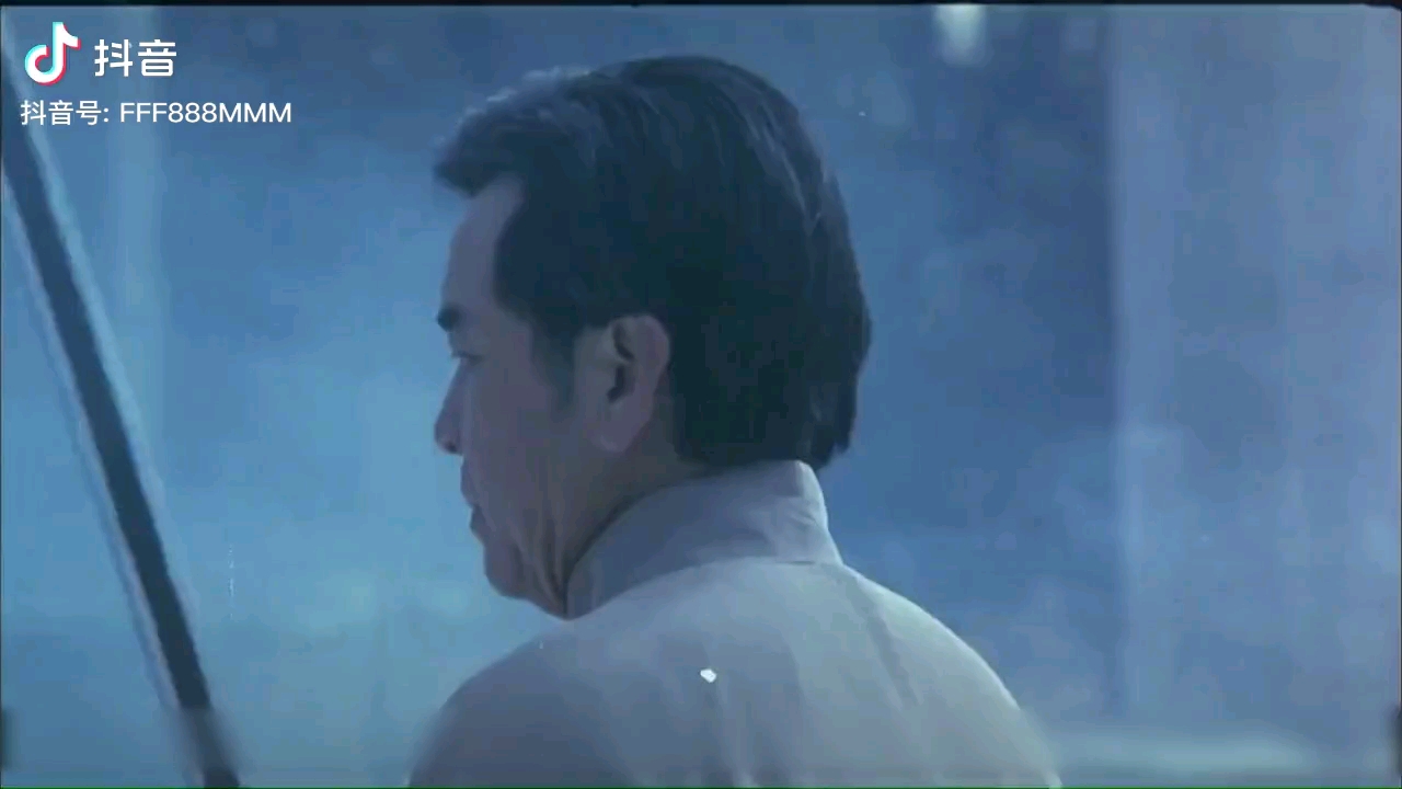 video-poster