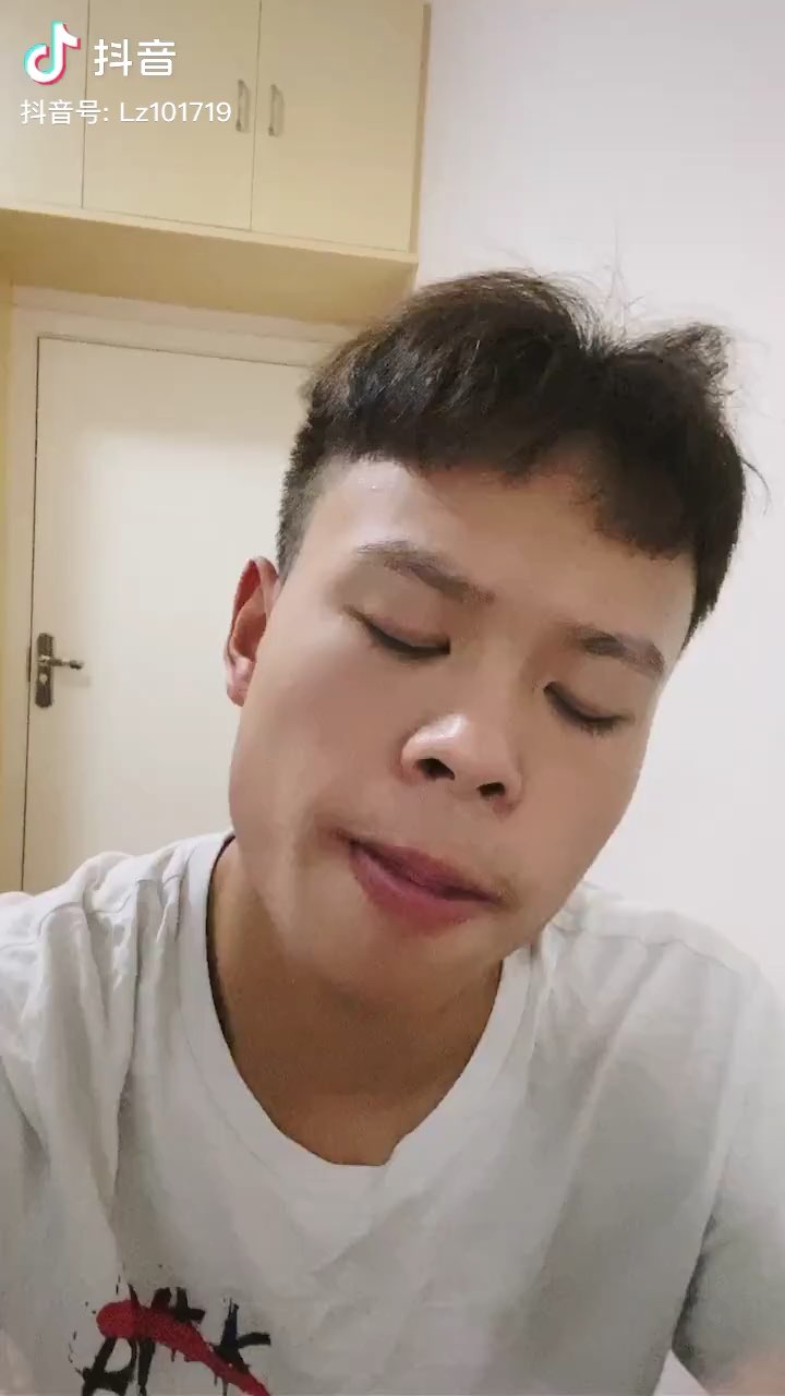 video-poster