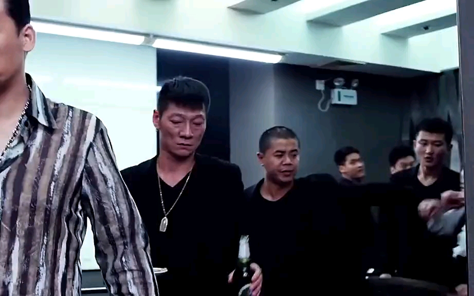 video-poster
