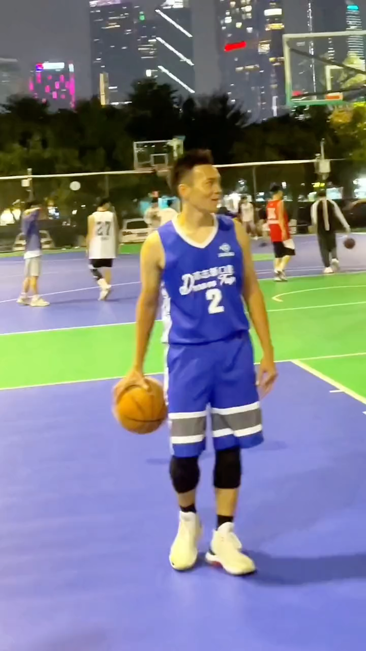 video-poster