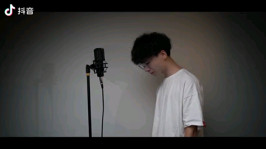 video-poster