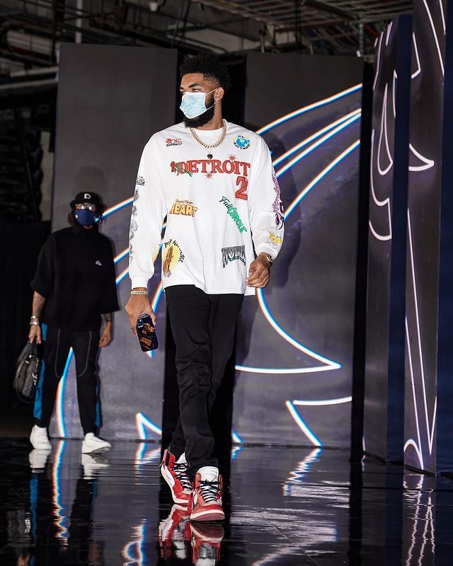 流言板 卡尔 安东尼 唐斯ins晒出自己的穿搭 我付出了骨血 虎扑