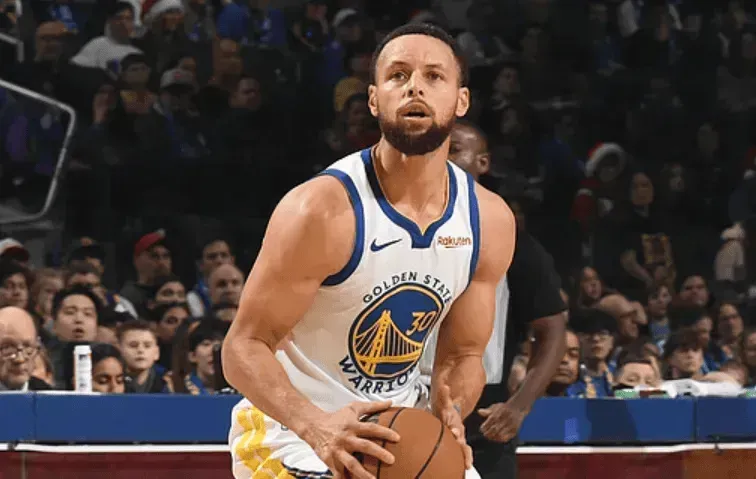 [流言板]哈利談文班為自己造勢：我沒意見，這是聯盟長期以來的趨勢