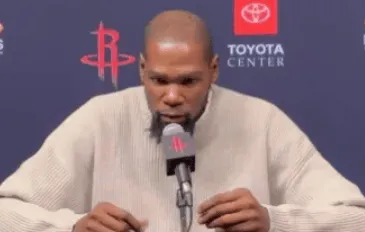 巴薩上一次淘汰賽首回合失利還是2017年，當時0