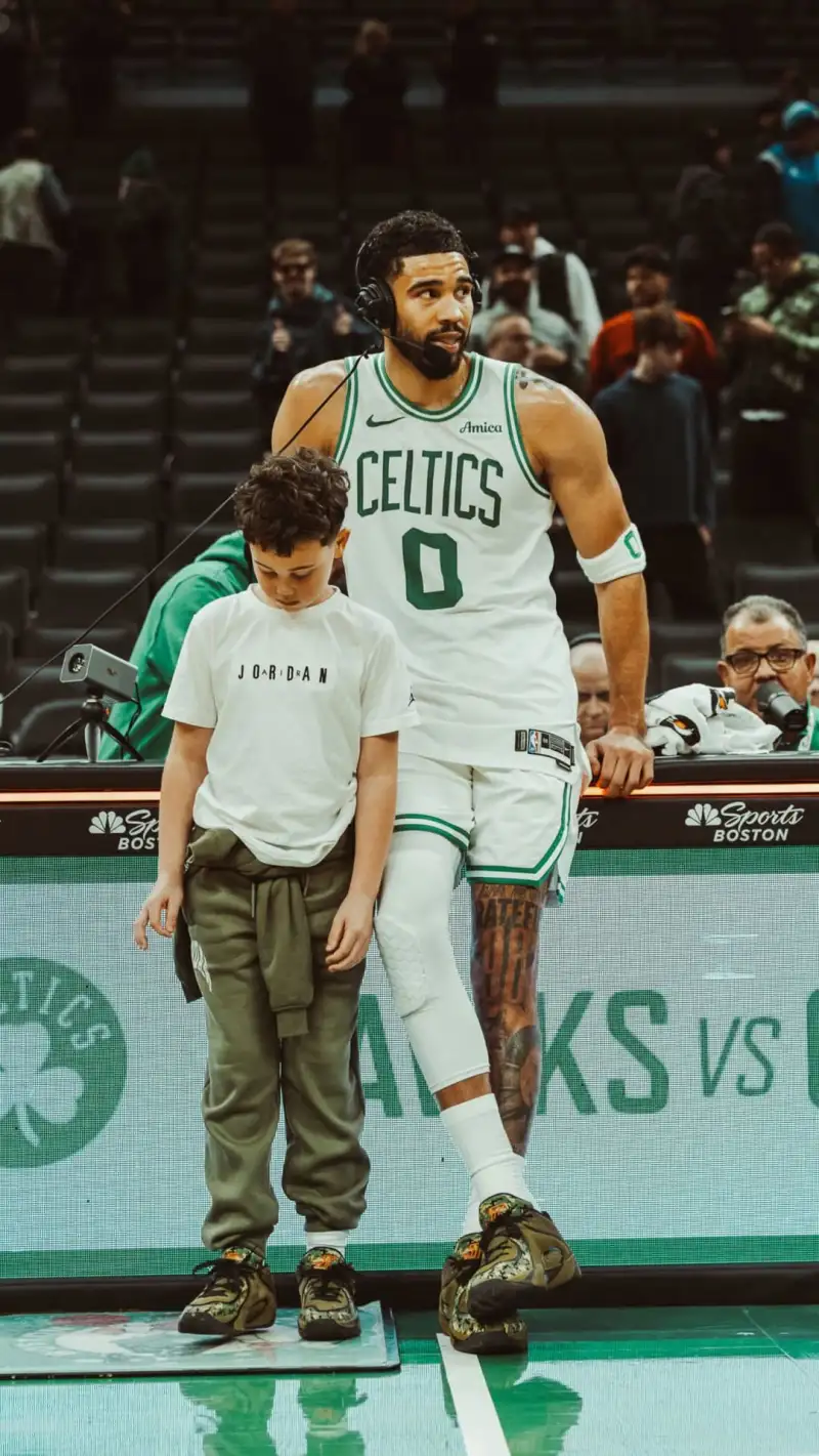 [流言板]內線巨獸！克林根本賽季第5次單場搶到8個及以上的前場籃板