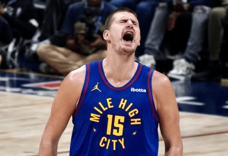 央視主持人楊帆稱生病患癌均為謠言